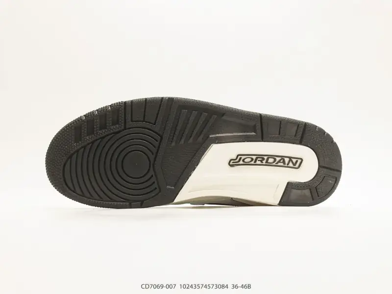 Nike Baskets de basketball Basse CD7069-007 #10243574573084